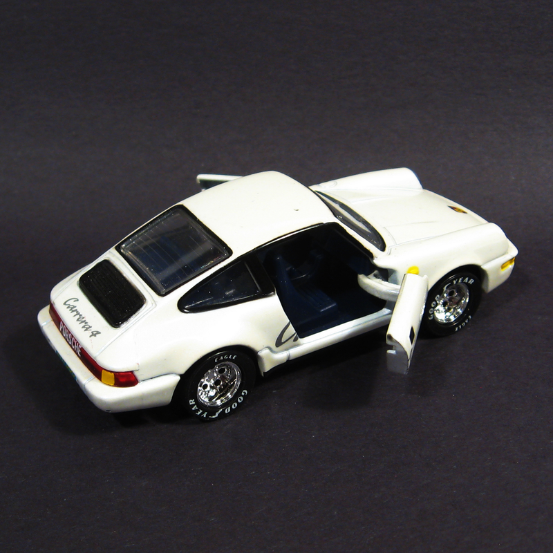 Illustration for article titled Teutonic Toothday MBX Superkings 911 Carrera4